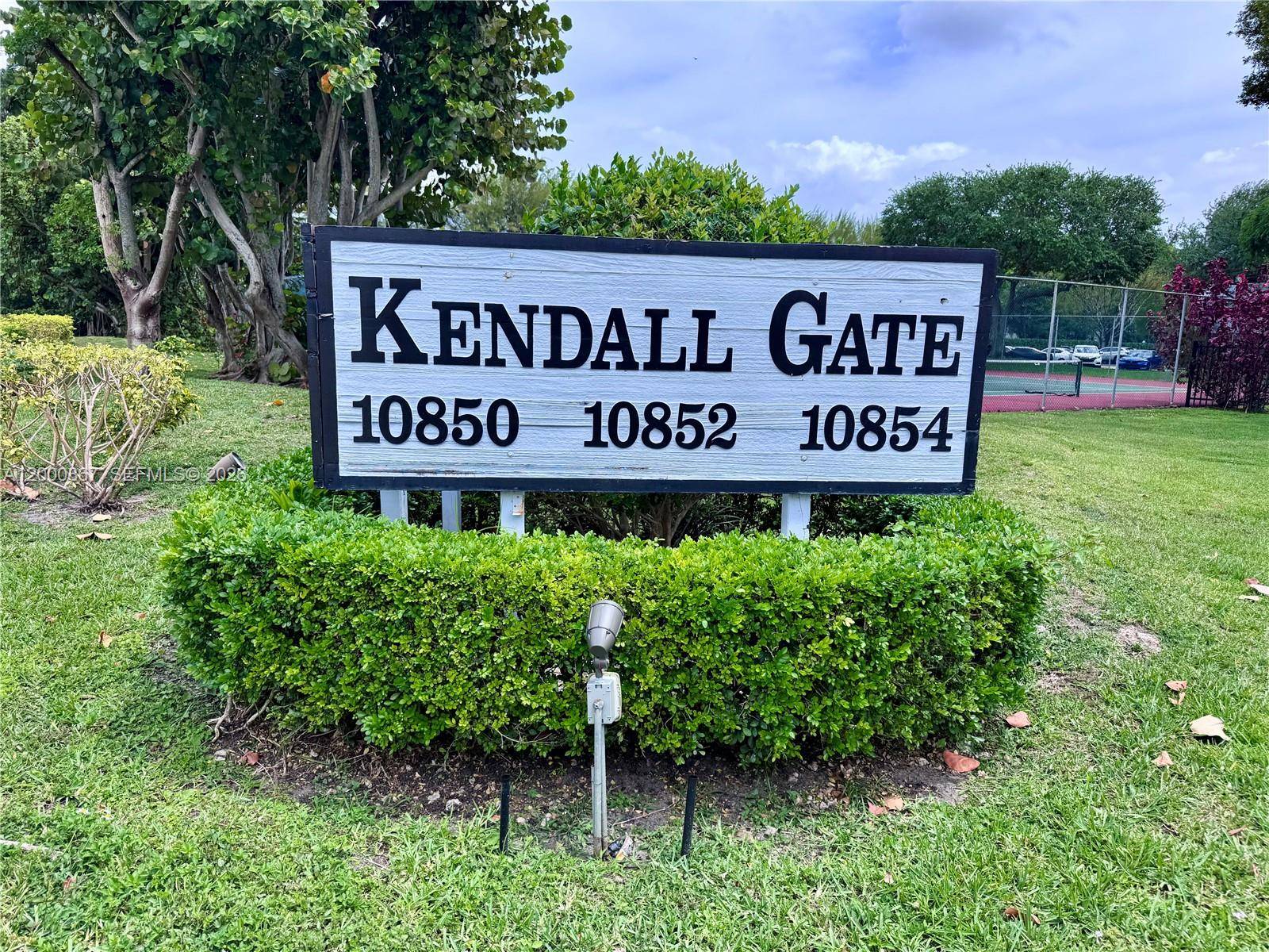 10850 N Kendall DrMiami - KENDALL GATE CONDO,Kendall Gate condo unit 414 - picture