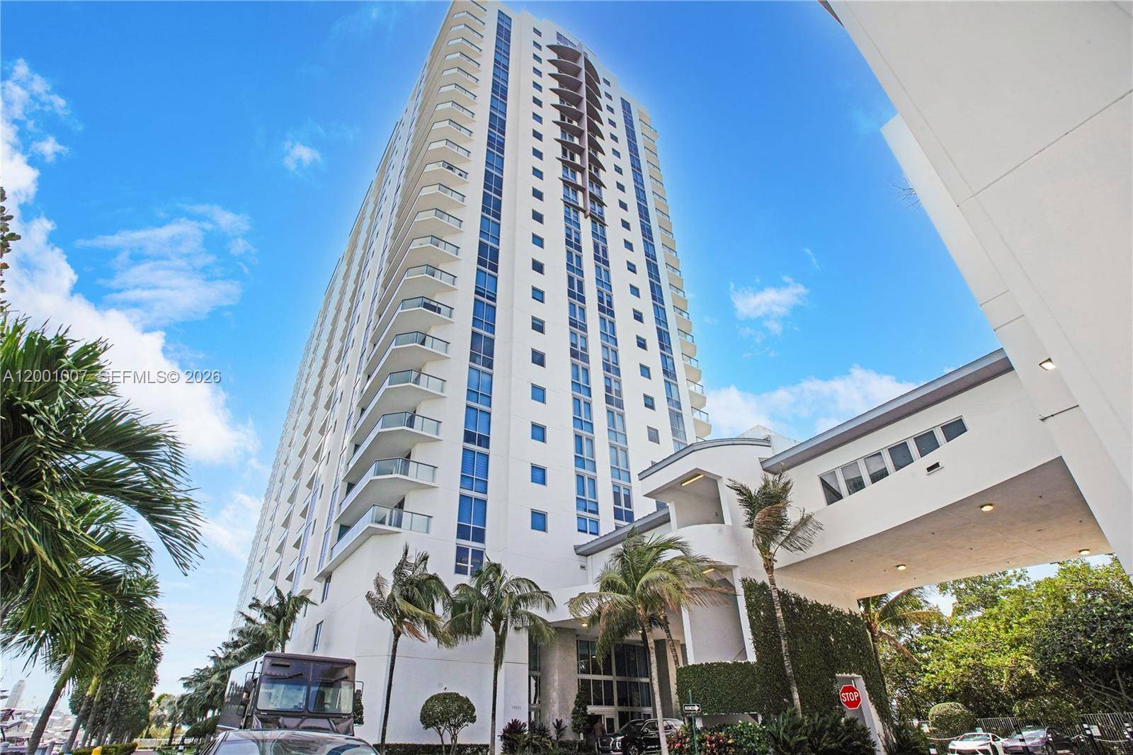 17111 Biscayne BlvdNorth Miami Beach - Condo 5+ Stories,Condo condo unit 2008 - picture