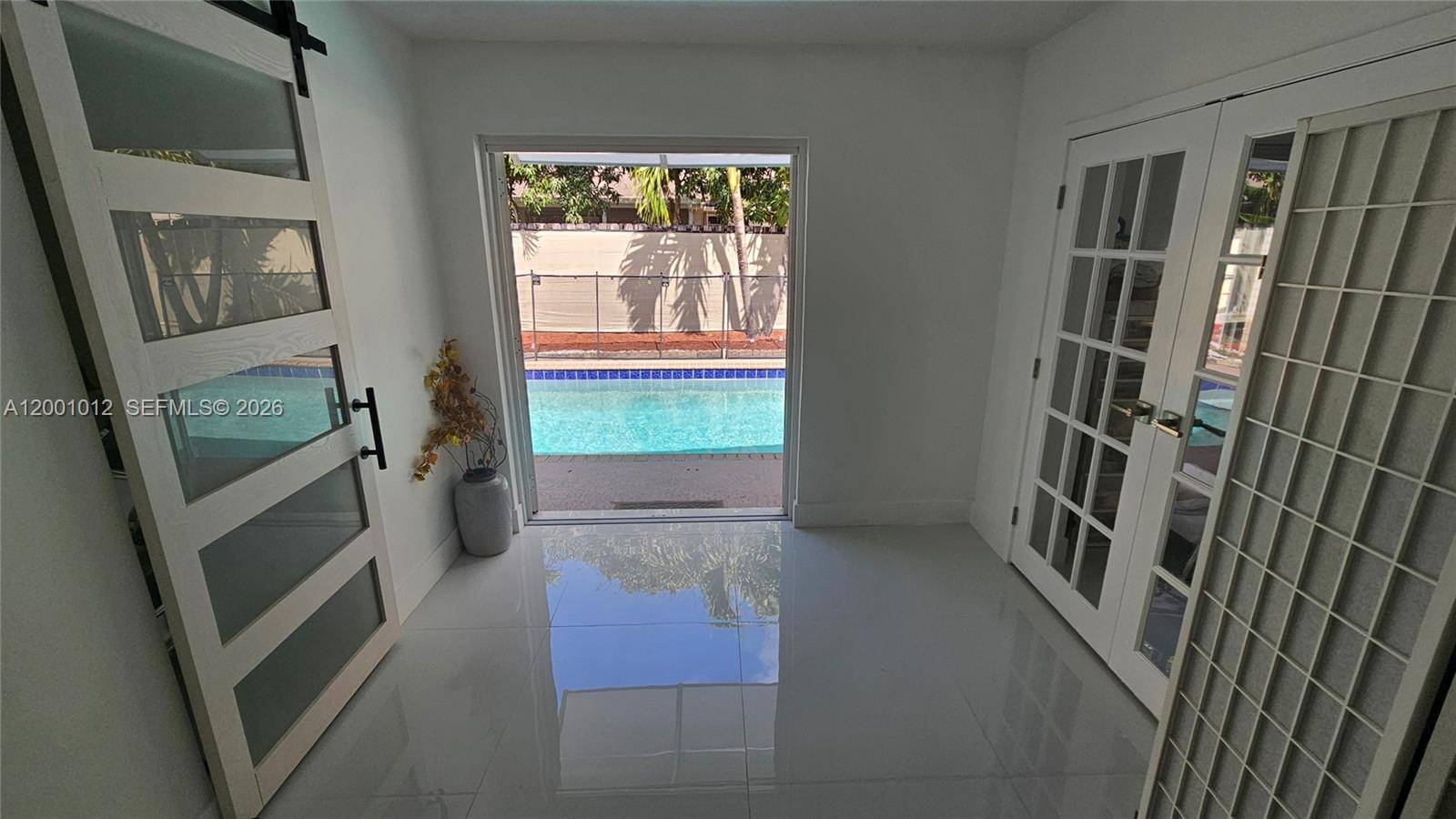 8421 NW 8th StPembroke Pines - picture