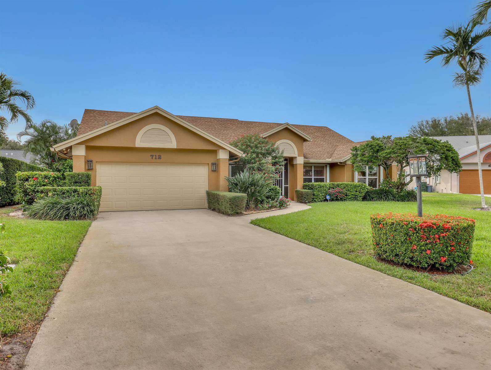 712 GolfDelray Beach - picture