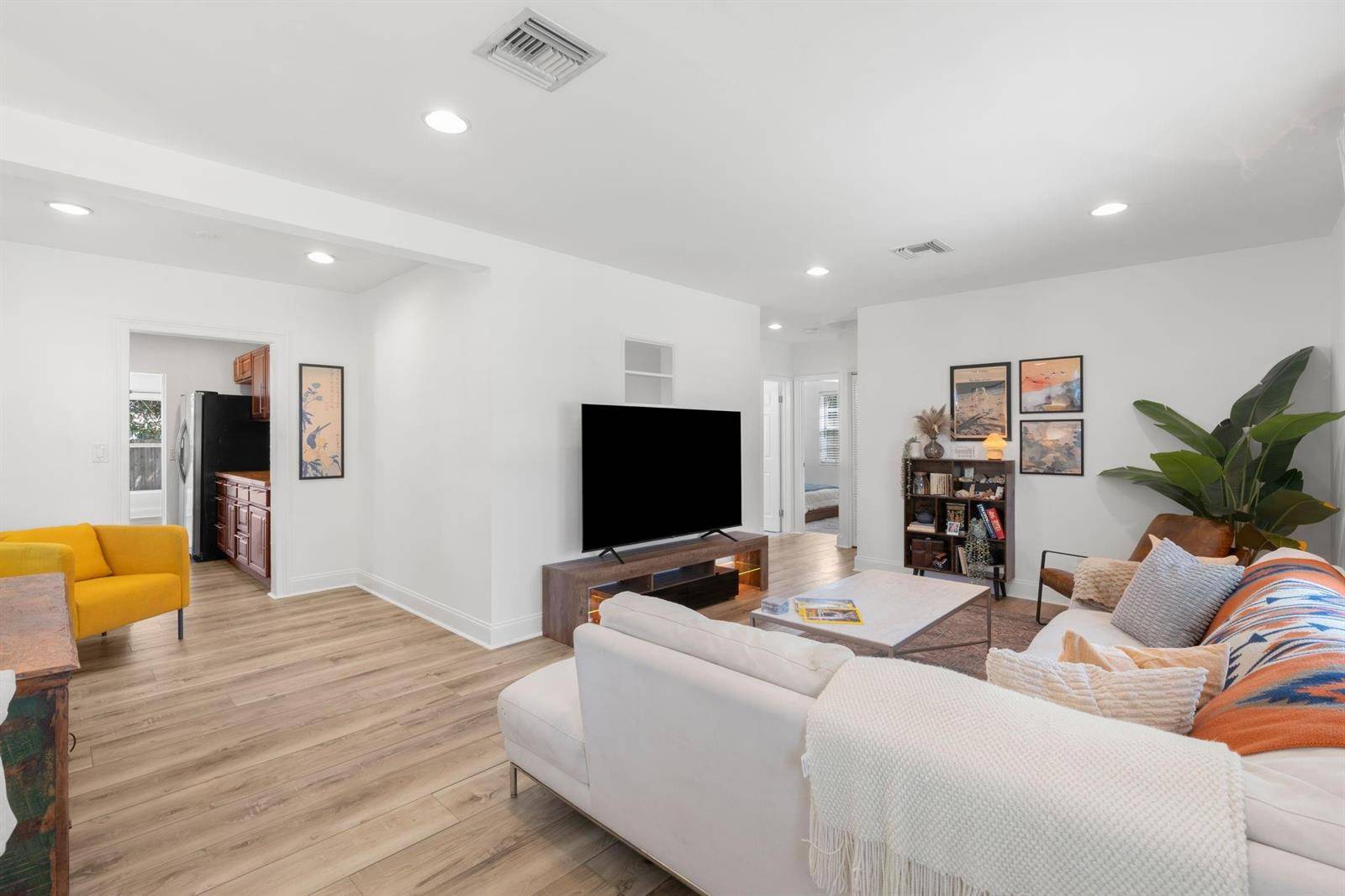 1630 NW 4thFort Lauderdale - picture