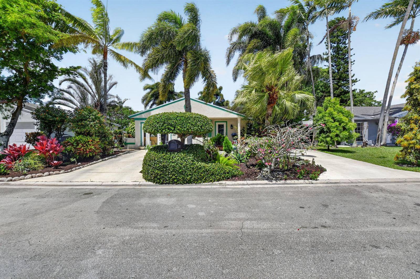 8353 HuntsmanBoca Raton - picture