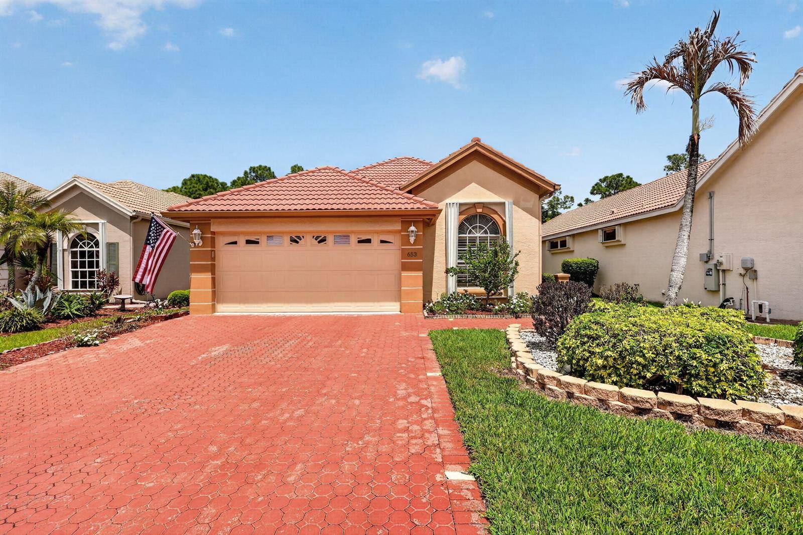 653 SW MunjackPort St. Lucie - picture