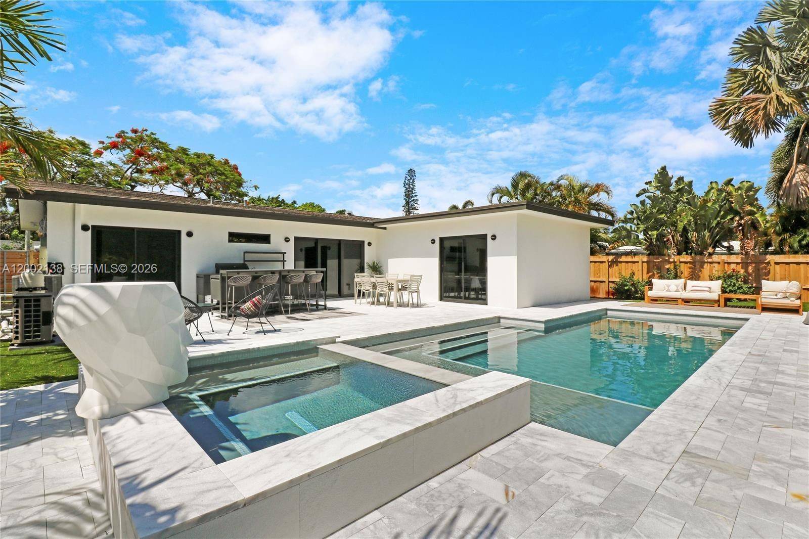 811 NE 17th CtFort Lauderdale - picture