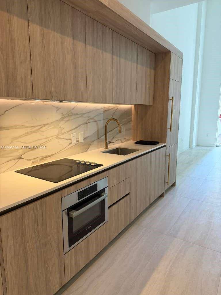 77 SE 5th streetMiami - Viceroy Residence condo unit 1011 - picture