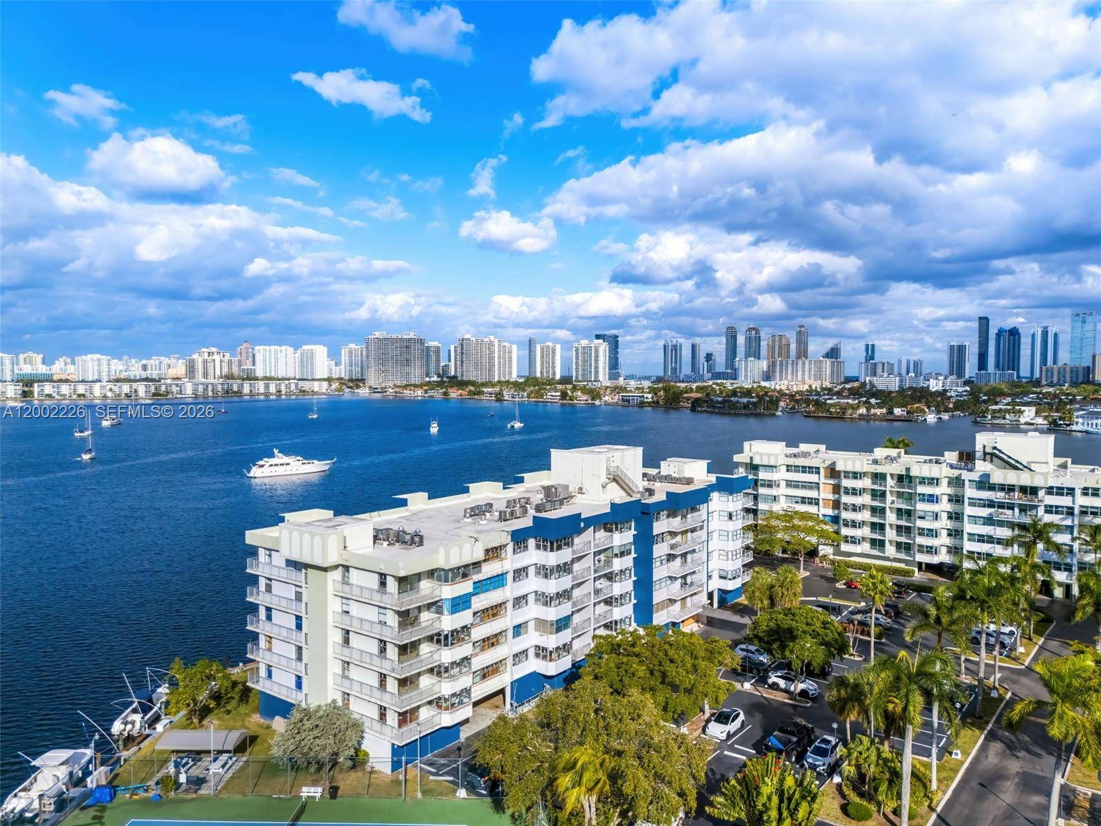 16546 NE 26th AveNorth Miami Beach - Condo 5+ Stories,Condo condo unit 3J - picture