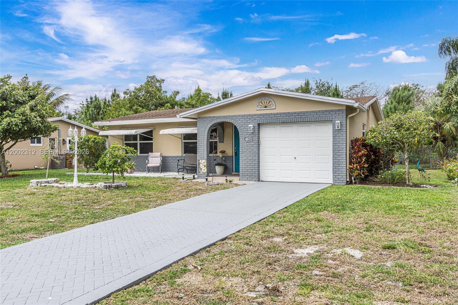 4871 NW 13th AveDeerfield Beach - picture