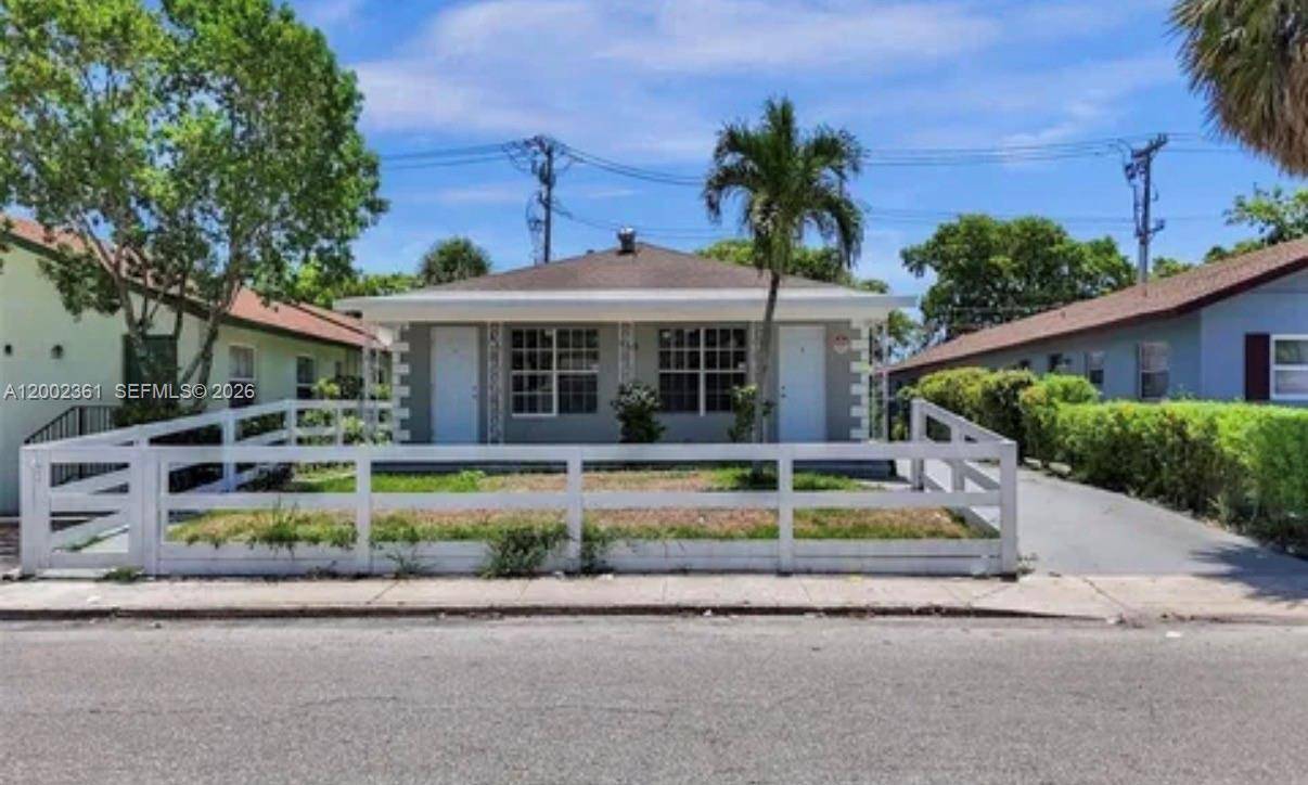 706 S F StLake Worth - picture