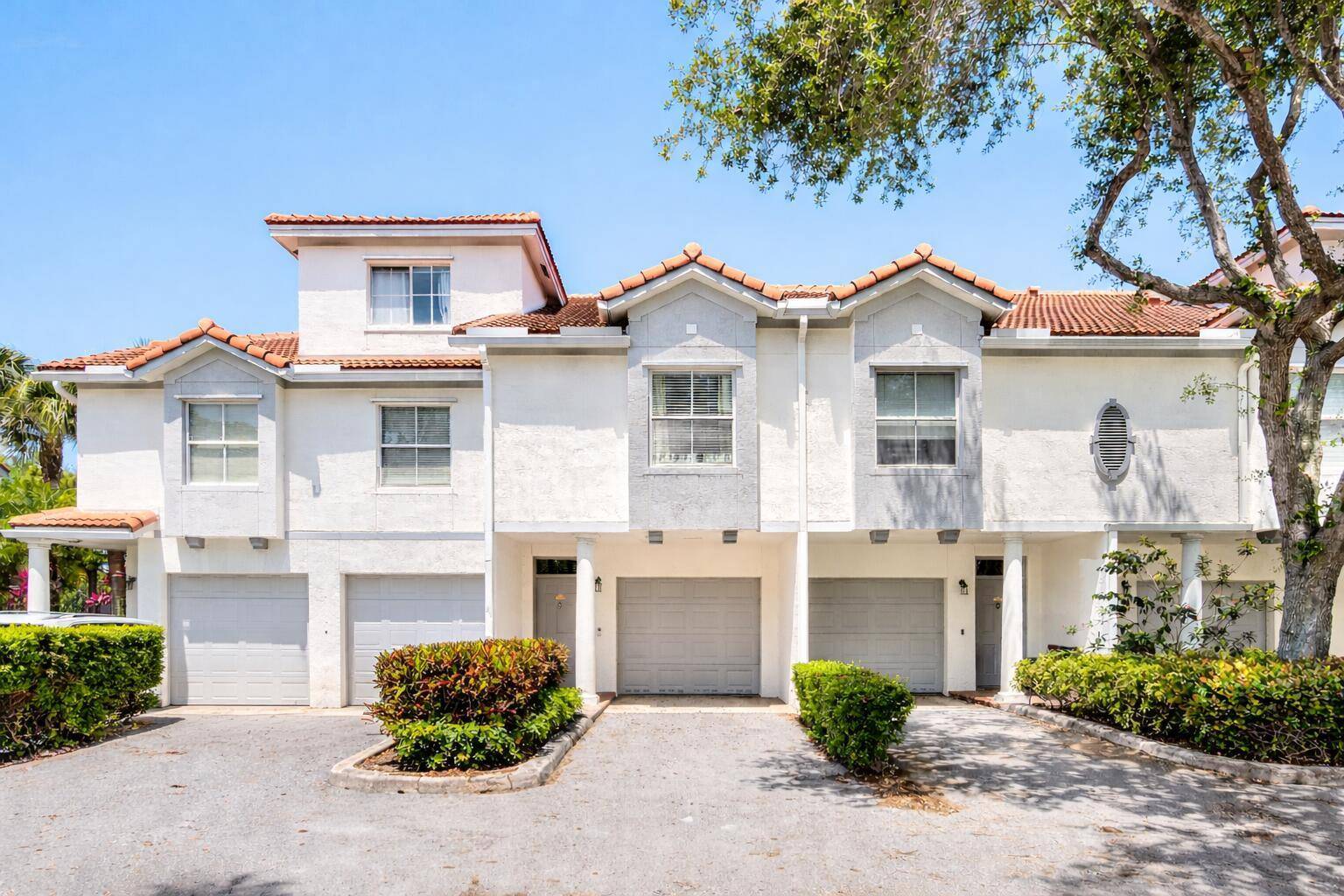 2052 Alta MeadowsDelray Beach - TIERRA VERDE AT DELRAY BEA,TIERRA VERDE condo unit Apt 2212 - picture