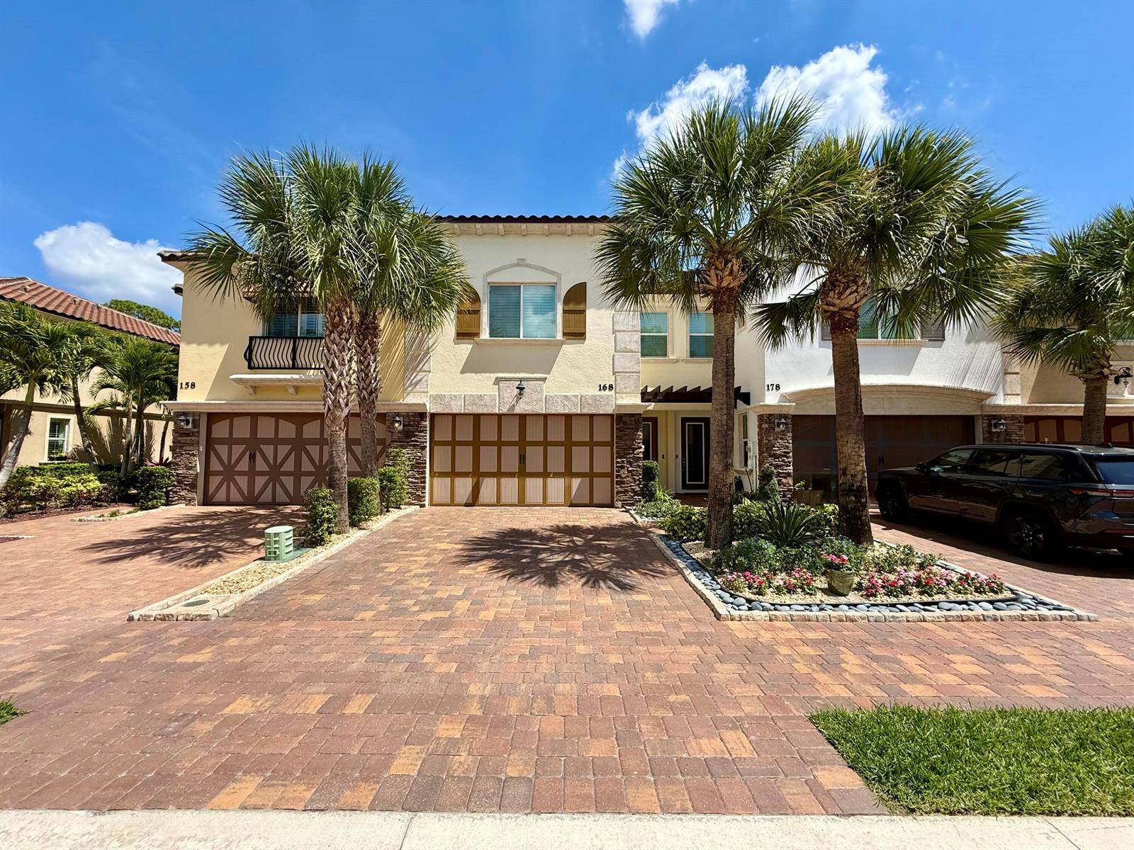 168 Crape MyrtleWellington - picture