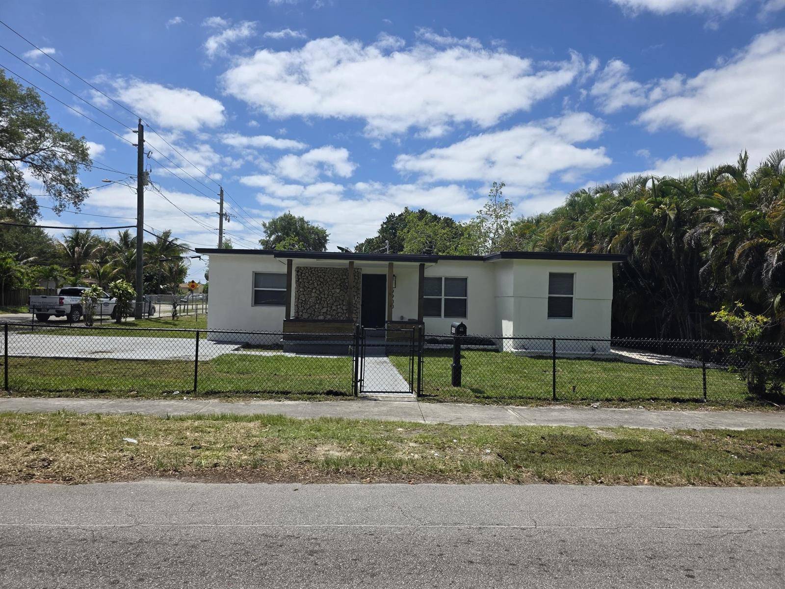 9900 NW 25thMiami - picture