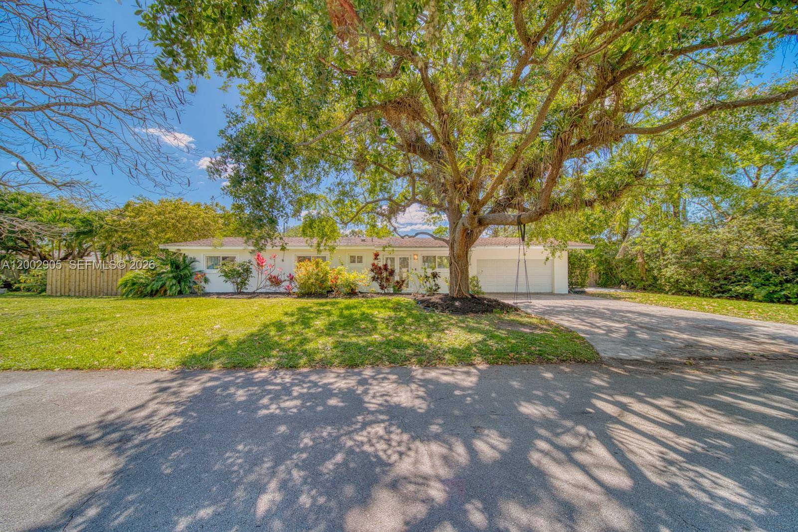 13700 SW 74th CtPalmetto Bay - picture