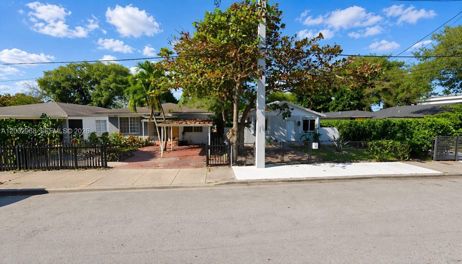 5250 NW 24th AveMiami - picture