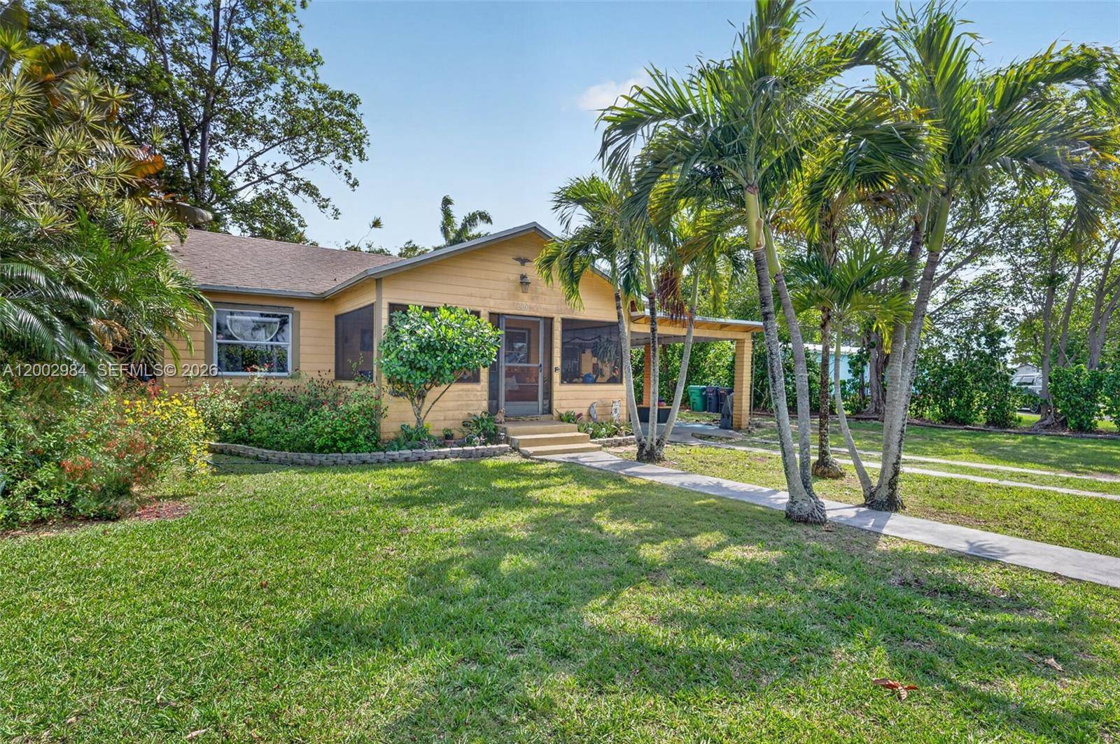 1490 NW 8th StHomestead - picture