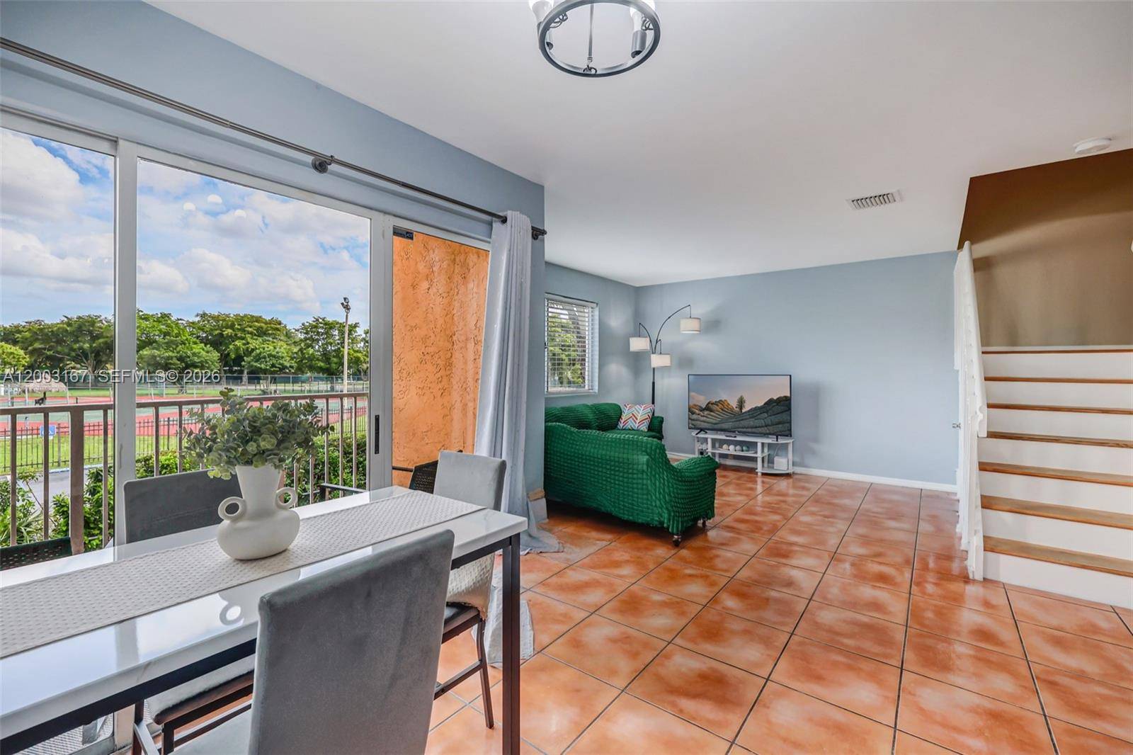 6255 Kendale Lakes CirMiami - Condo 1-4 Stories,Condo condo unit 218 - picture