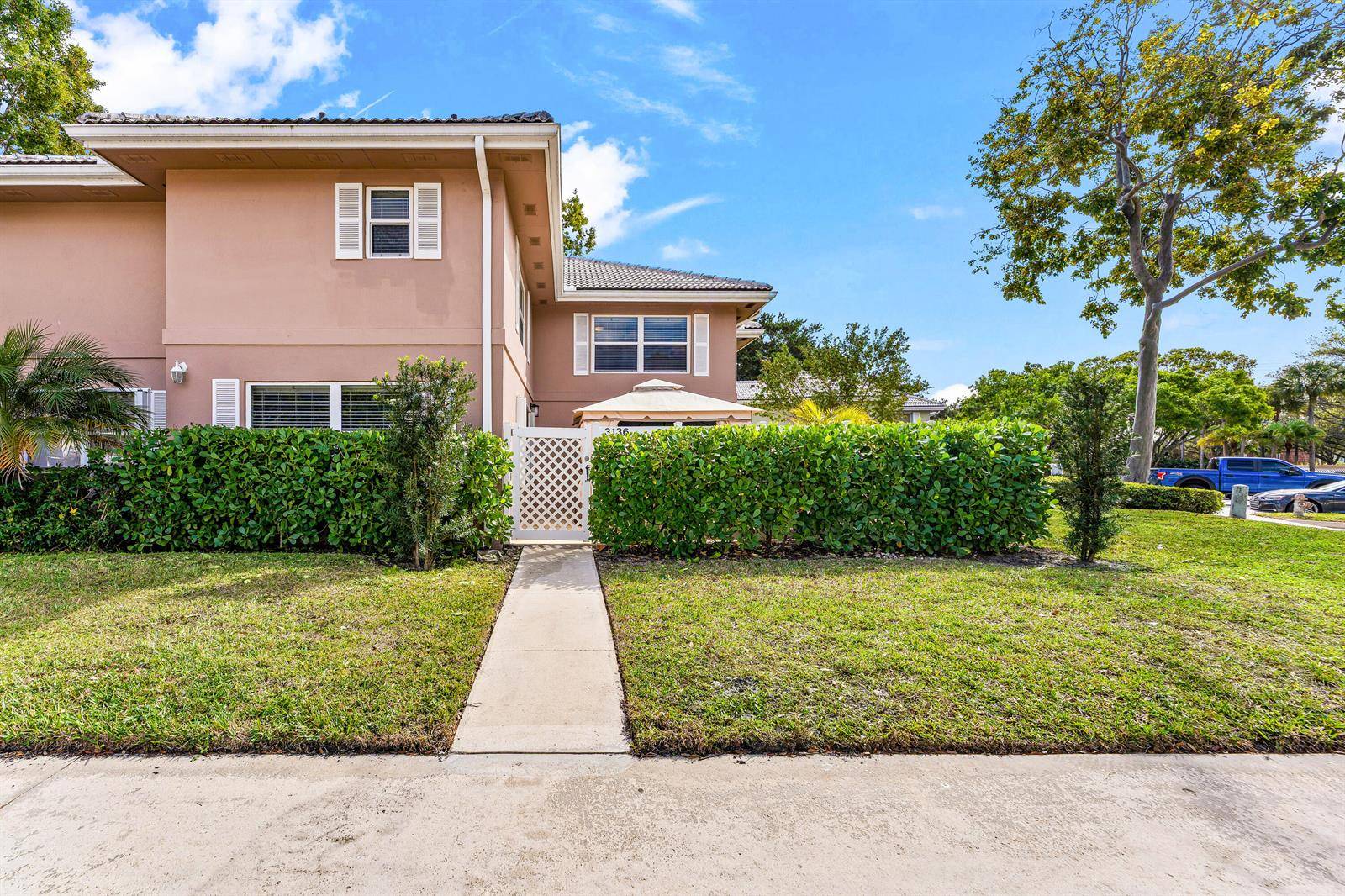 3136 KingstonWest Palm Beach - picture