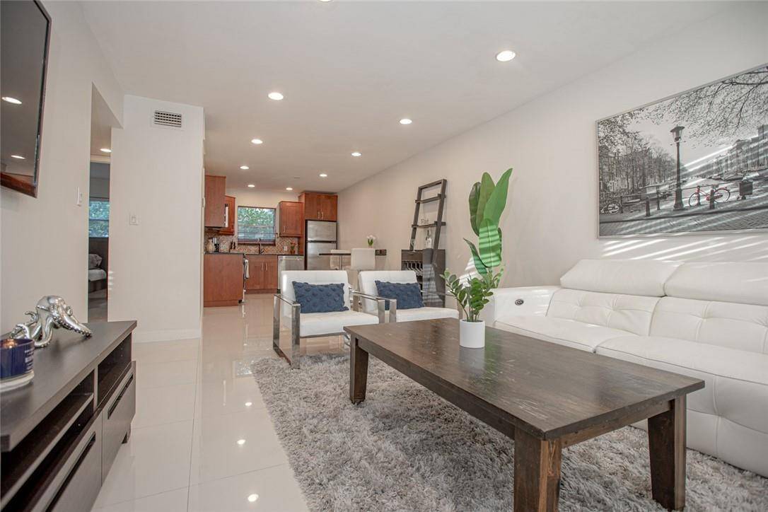 601 SE 5thFort Lauderdale - RIVERVIEW SOUTH CONDO condo unit 108 - picture