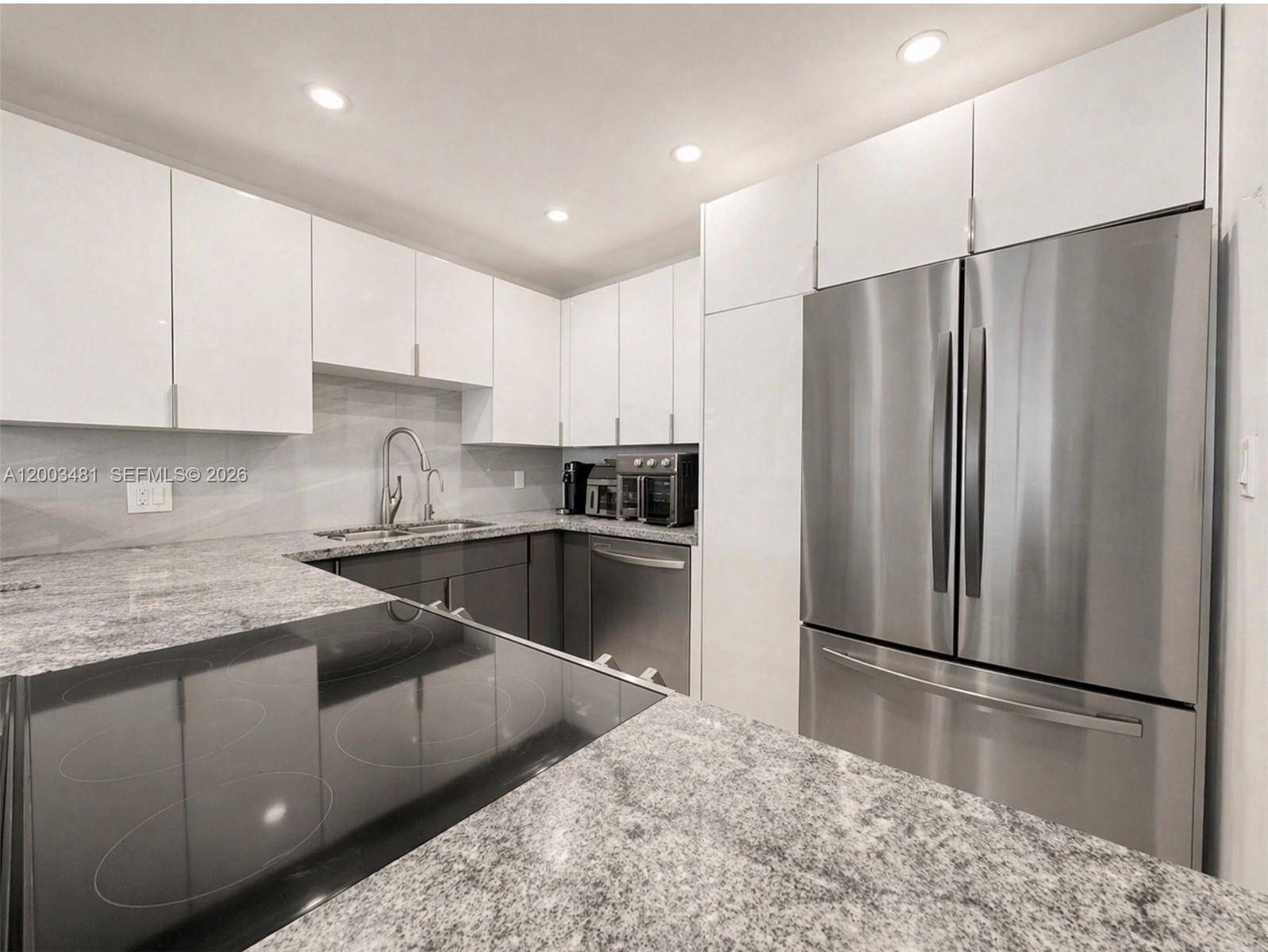 3800 S Ocean DrHollywood - HALLMARK OF HOLLYWOOD CON condo unit 802 - picture