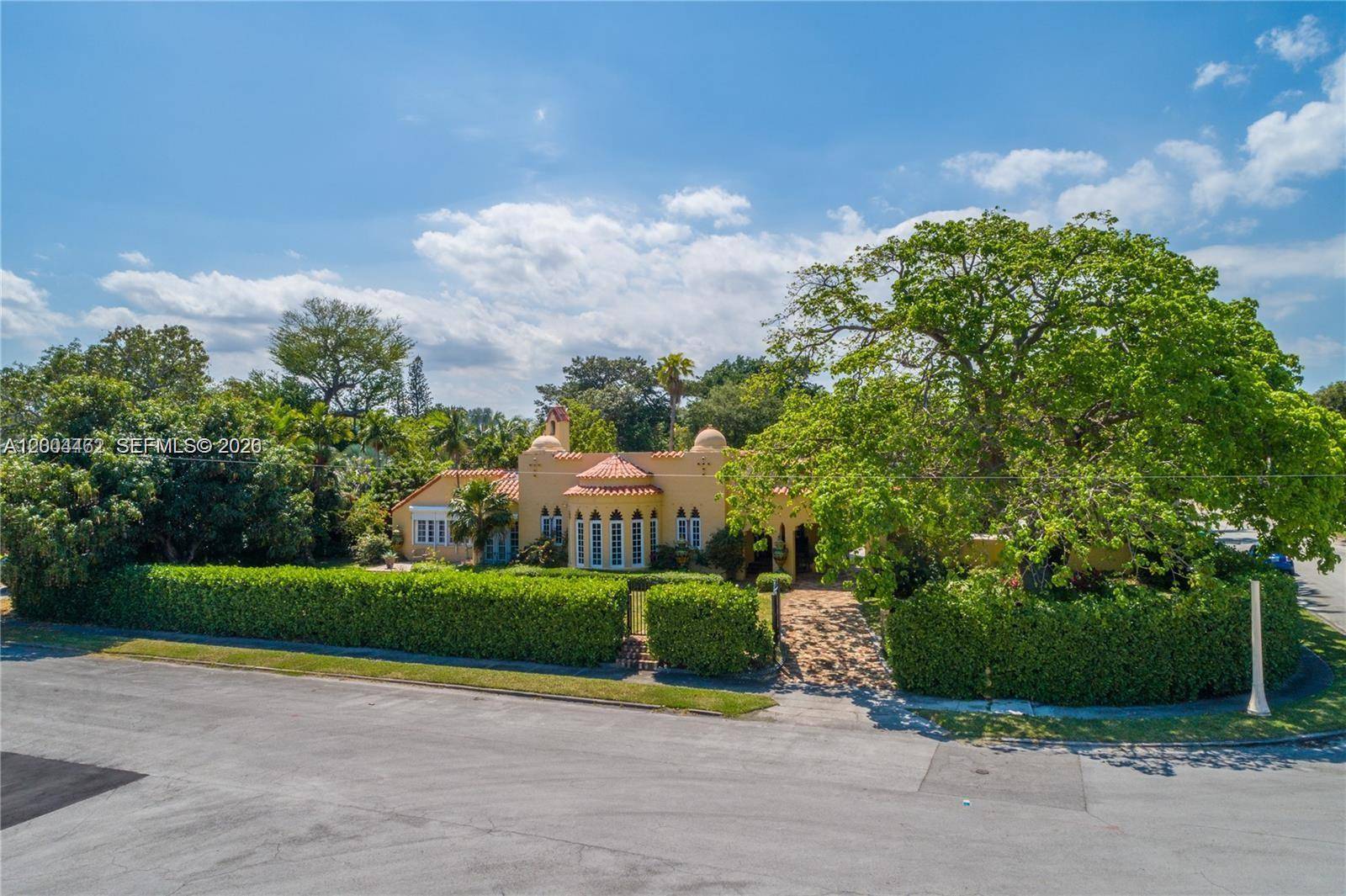 1036 NE 89th StMiami - picture