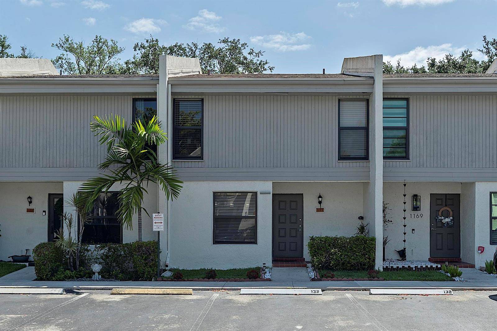 1177 NW 98thPembroke Pines - Townhouse condo unit 132 - picture