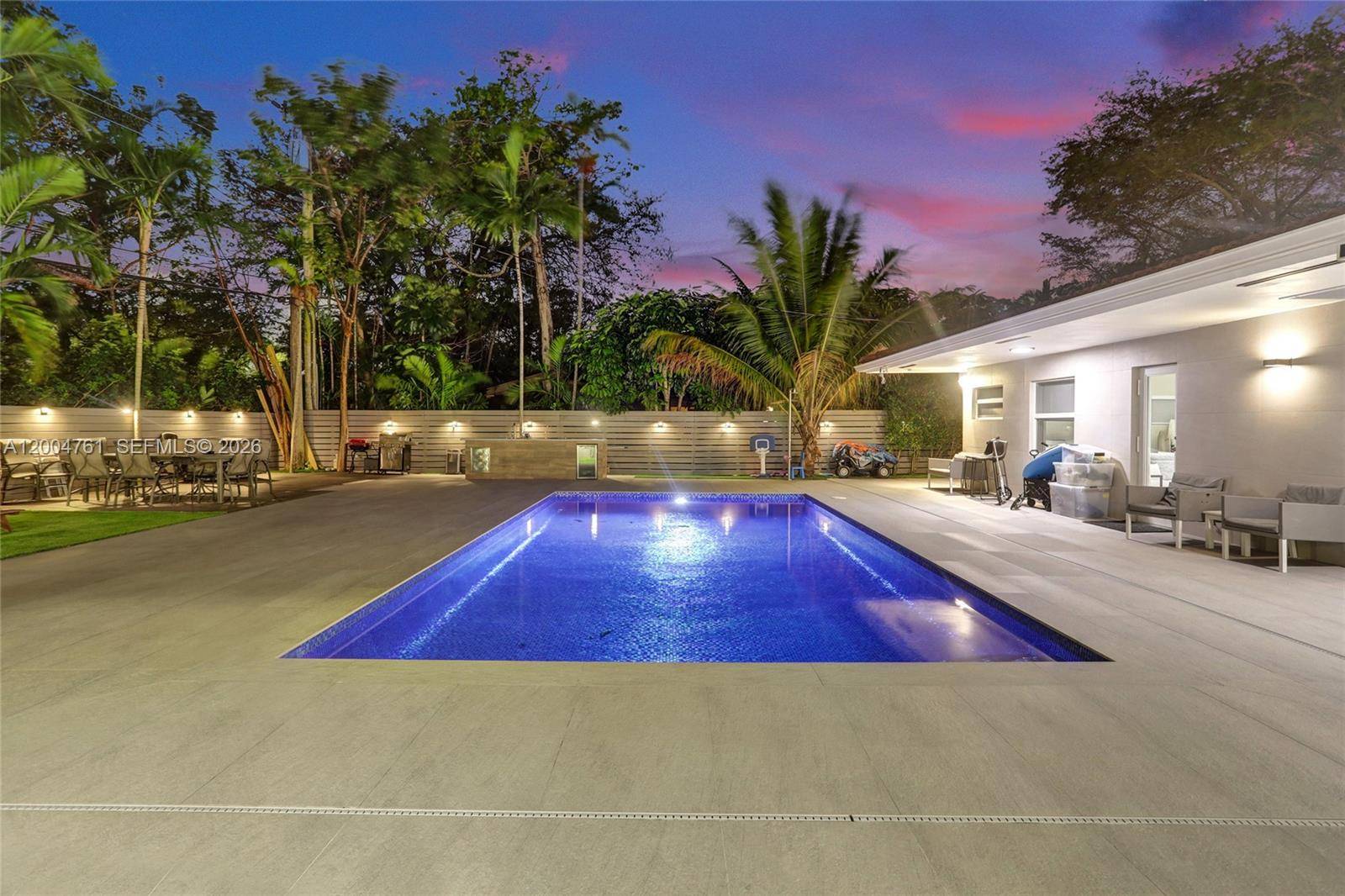 2126 NE 187th StNorth Miami Beach - picture
