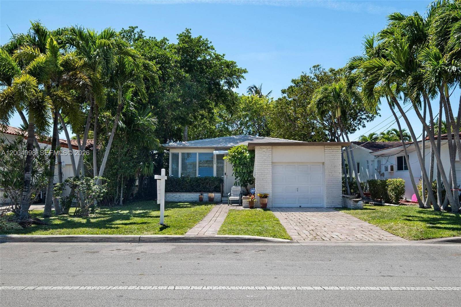 9516 Byron AveSurfside - picture