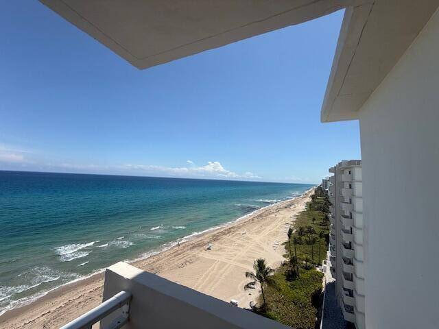 3215 S OceanHighland Beach - AMBASSADORS V NORTH CONDO,ambassadors condo unit 911 - picture