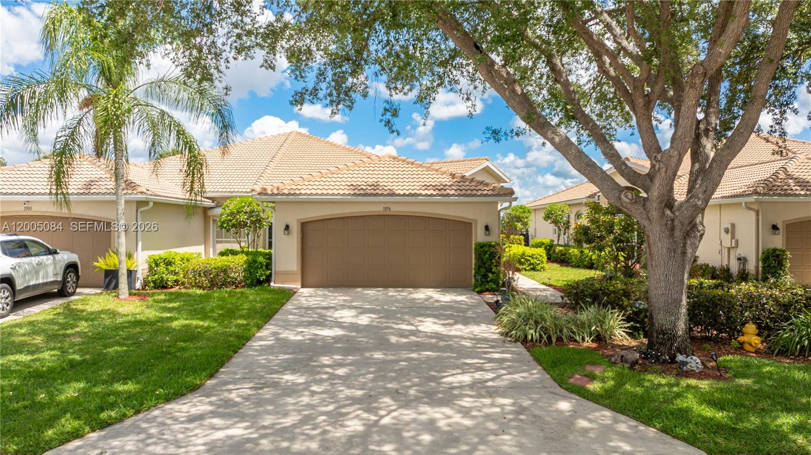 1896 Crestview WayNaples - picture