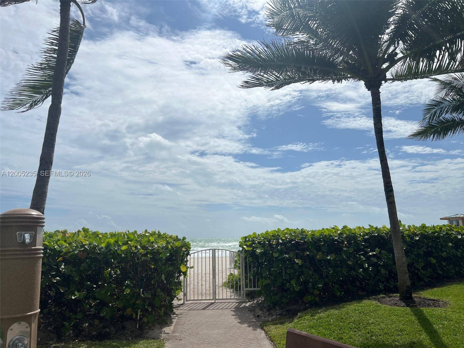 16500 Collins AveSunny Isles Beach - Condo 5+ Stories,Condo condo unit 655 - picture