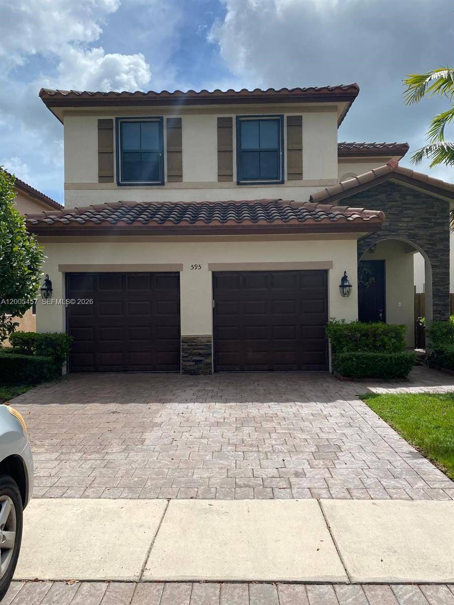595 SE 33rd TerHomestead - picture