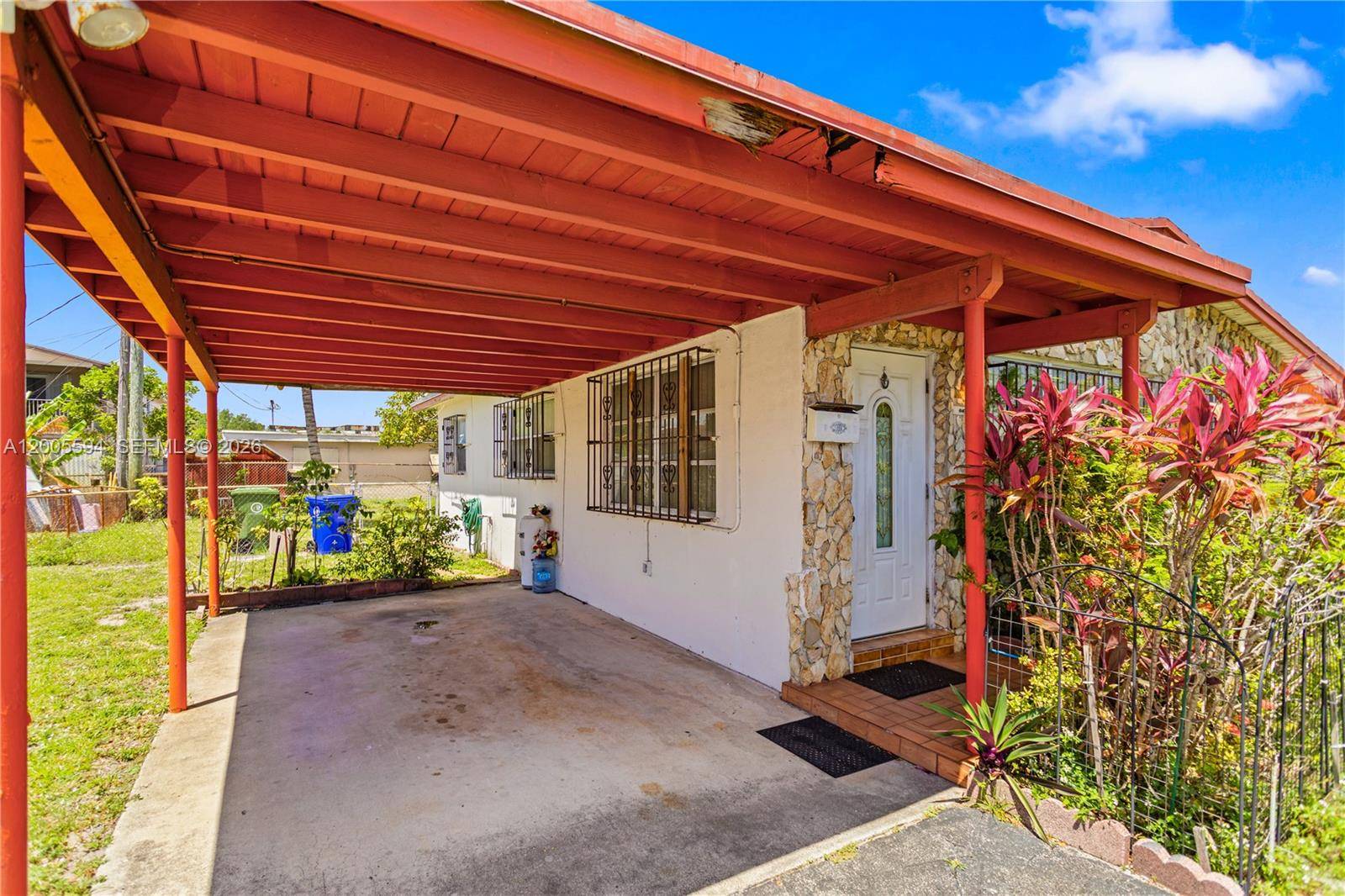 1711 NW 26th AveFort Lauderdale - picture