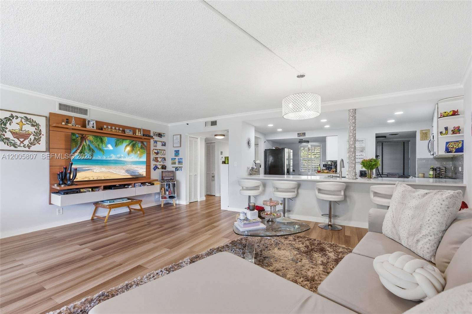 625 Oaks DrPompano Beach - NO 105 PALM-AIRE COUNTRY condo unit 304 - picture