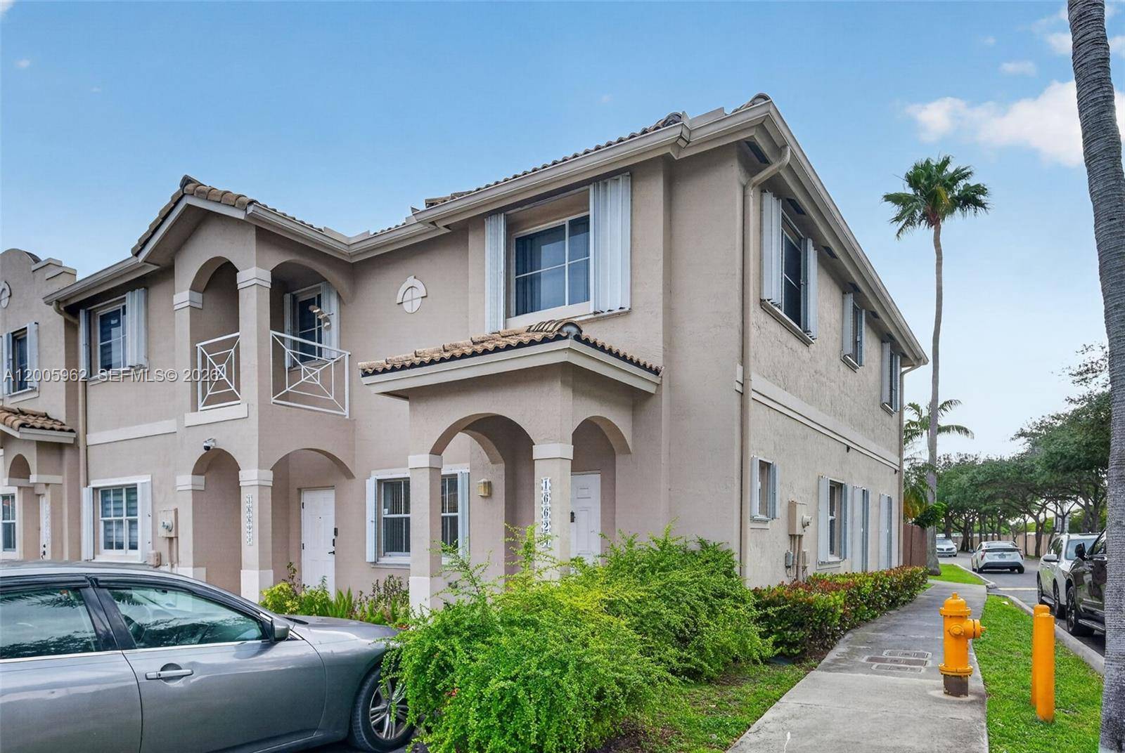 16624 NW 73rd CtMiami Lakes - PASEOS AT MIAMI LAKES condo unit 16624 - picture