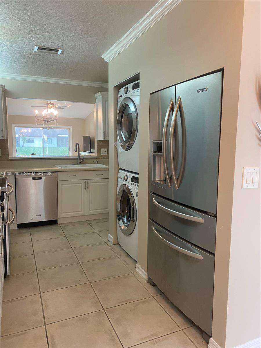 803 SW 119th WayDavie - picture
