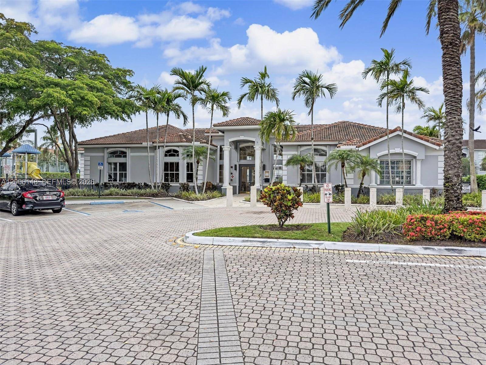 9615 NW 1st CtPembroke Pines - Condo 1-4 Stories,Condo condo unit 10-302 - picture