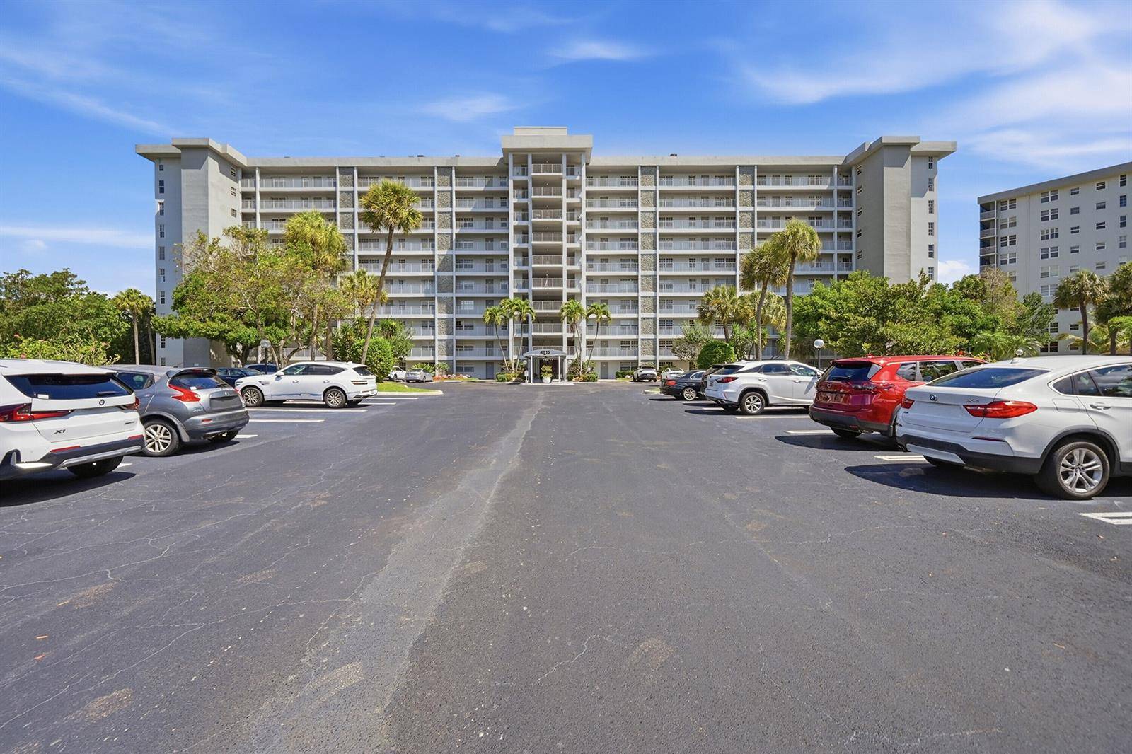 4015 W Palm AirePompano Beach - NO 104 PALM-AIRE COUNTRY C condo unit 1001 - picture