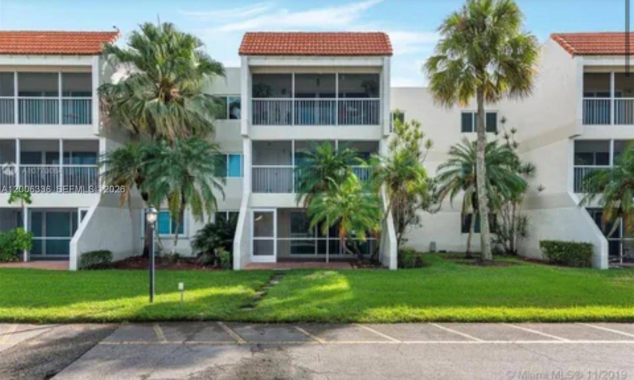 100 Lakeview DrWeston - Condo 1-4 Stories,Condo condo unit 112 - picture
