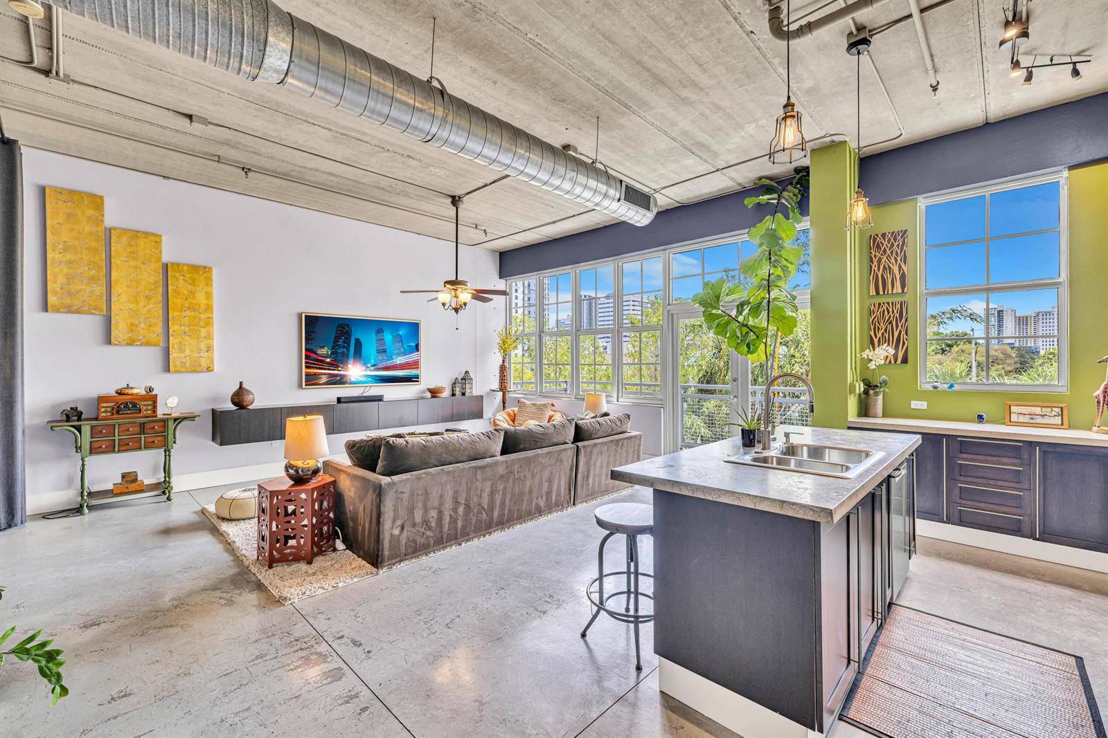 425 N AndrewsFort Lauderdale - AVENUE LOFTS CONDO ONE condo unit 303 - picture