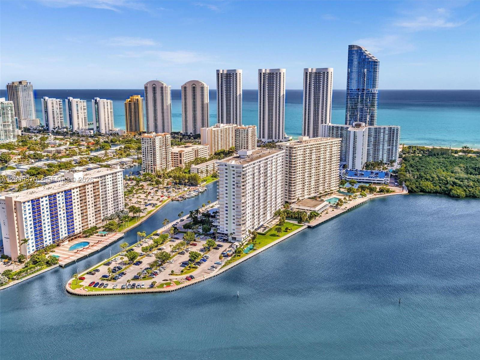 500 Bayview DrSunny Isles Beach - Condo 5+ Stories,Condo condo unit 1731 - picture