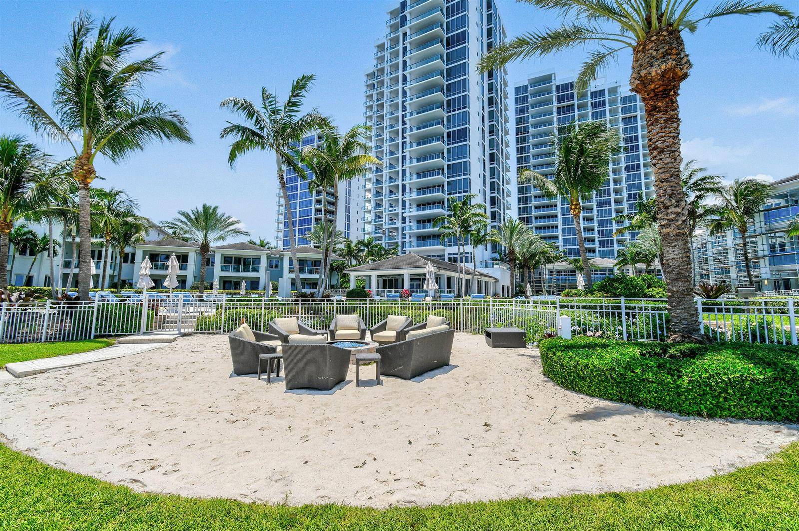1 Water ClubNorth Palm Beach - Condo condo unit Ph2204 - picture