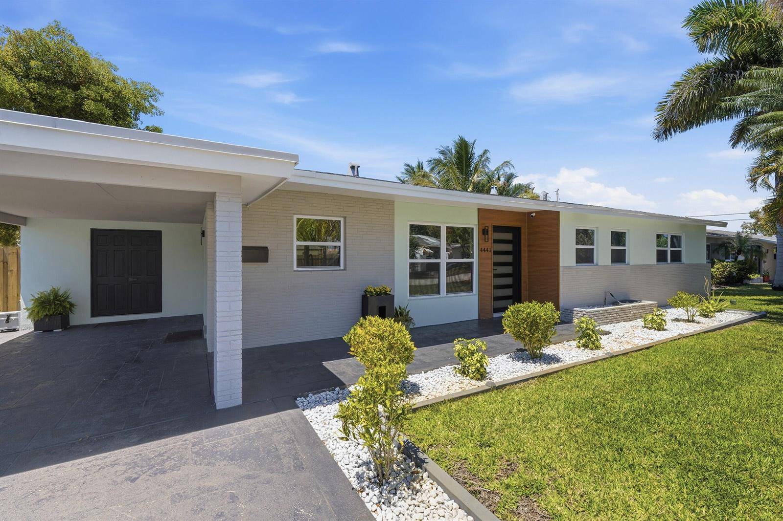 4441 NE 15thOakland Park - picture