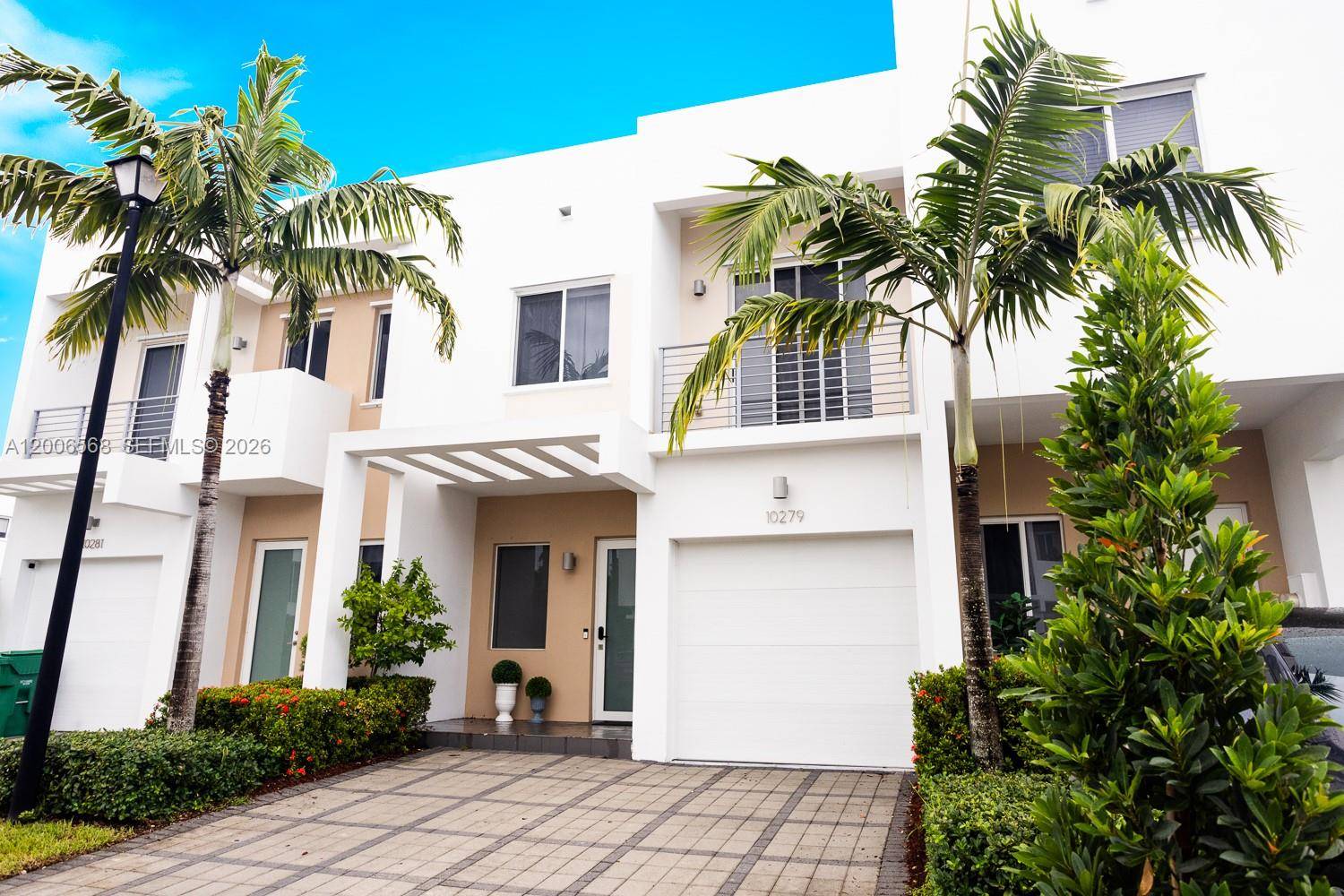 10279 NW 72nd StDoral - picture