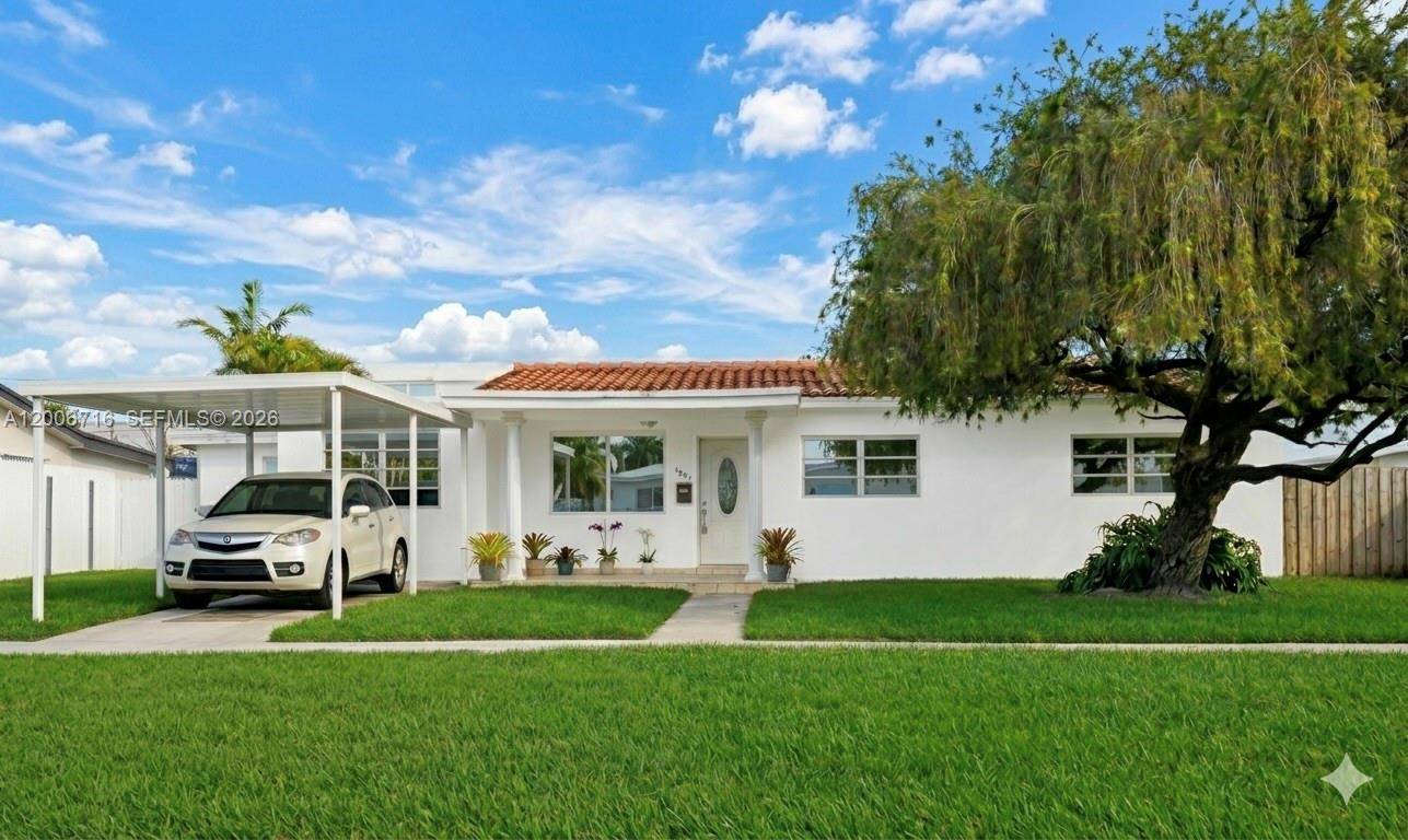 3831 E 10th AveHialeah - picture