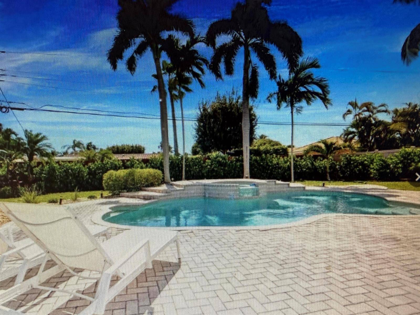 70 SE 10thPompano Beach - picture