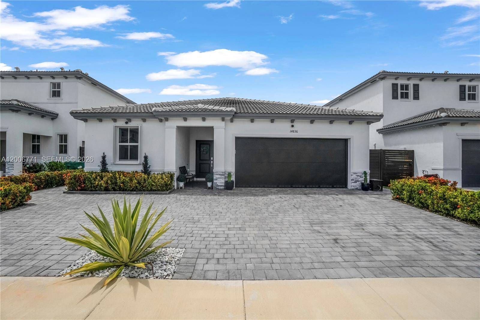 14836 SW 162nd StMiami - picture