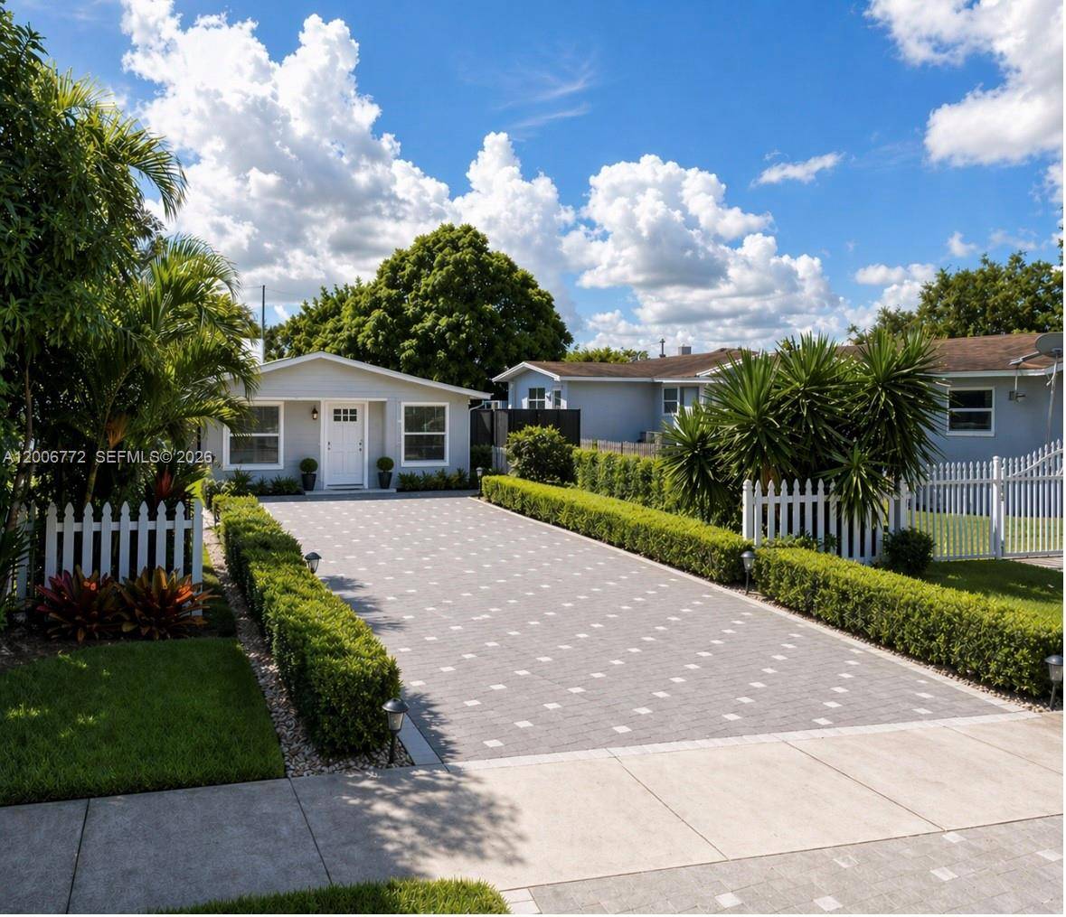 28 NE 185th TerMiami Gardens - picture