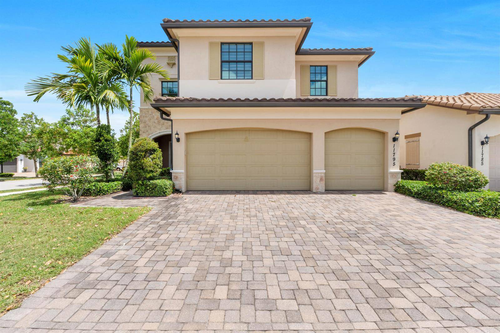 11795 WaterwayParkland - picture