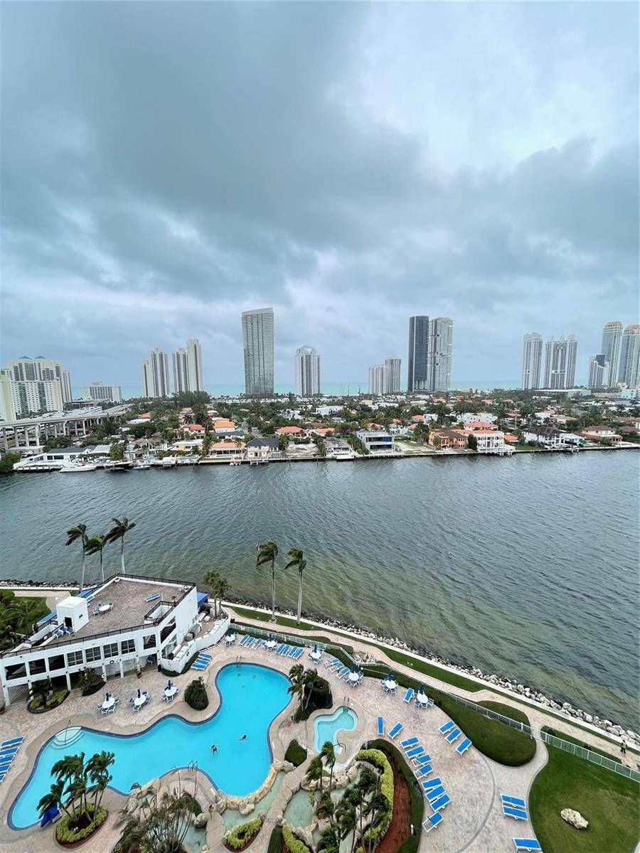 19101 NE 36thAventura - MYSTIC POINTE CONDO NO THR condo unit 1709 - picture