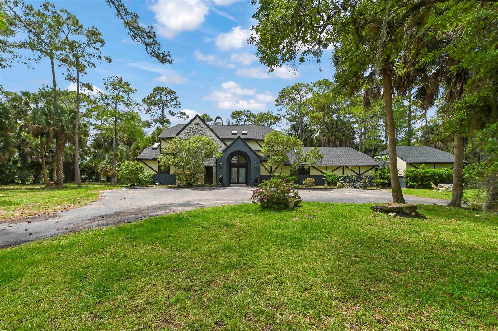 1339 GallopLoxahatchee - picture