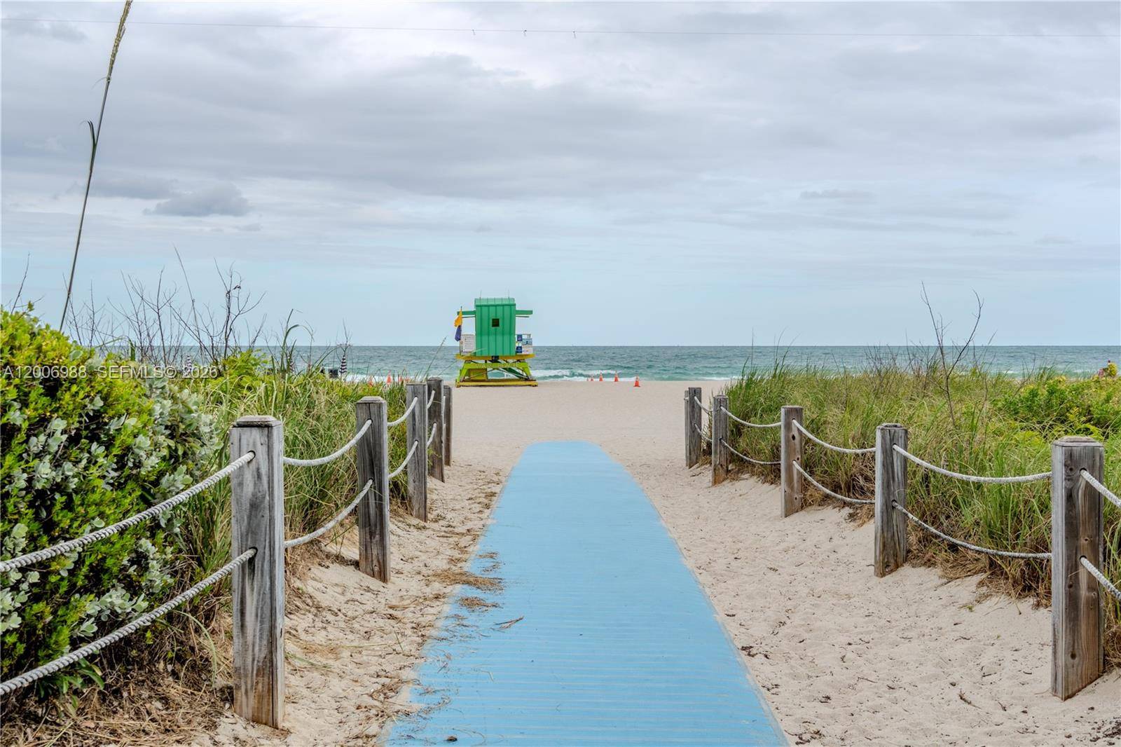 401 Ocean DrMiami Beach - THE PRESIDENTIAL CONDO condo unit 222 (with Parking) - picture